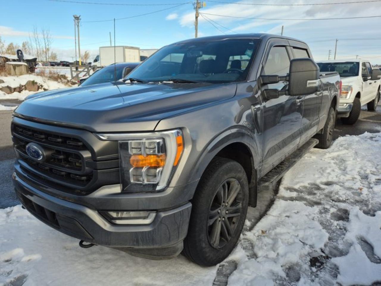 Used 2021 Ford F-150 XLT Crew 4X4 | 302A | 6.5' Box | Max Tow Pkg | FX4 | Nav | Tailgate Step | Remote Start and More ! for sale in Guelph, ON