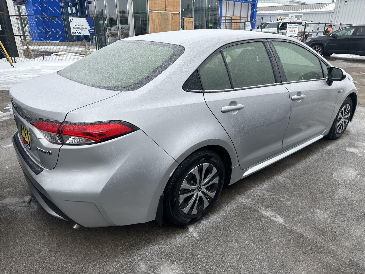 2020 Toyota Corolla Hybrid Photo3