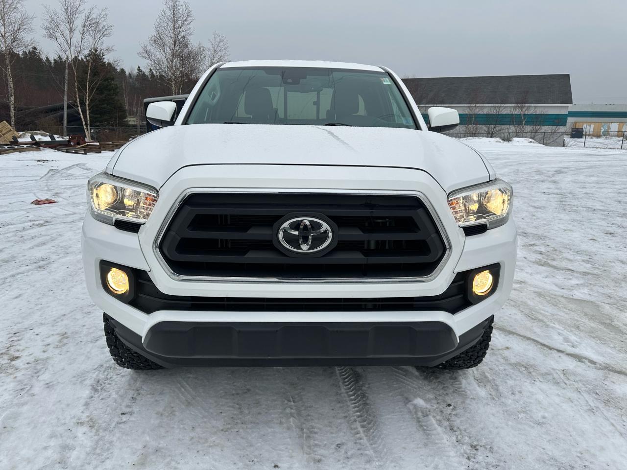 2020 Toyota Tacoma undefined Photo1