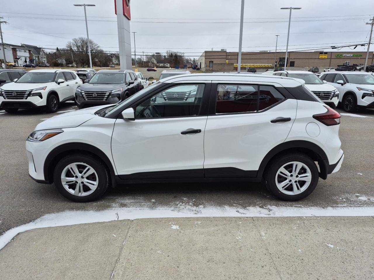 2025 Nissan Kicks Play S FWD Photo3