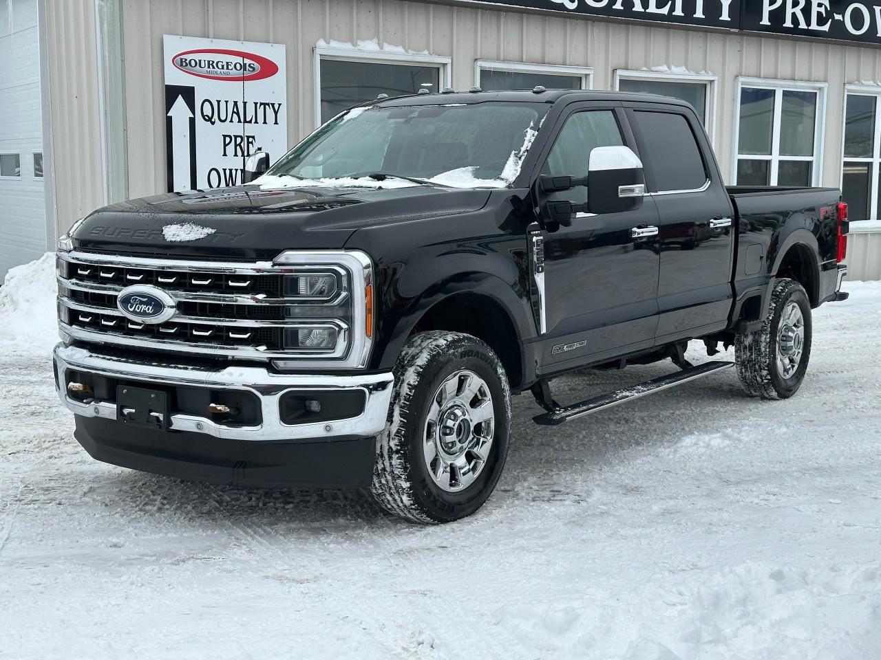 2023 Ford F-250 Super Duty SRW LARIAT 4WD CREW CAB 6.75' BOX Photo