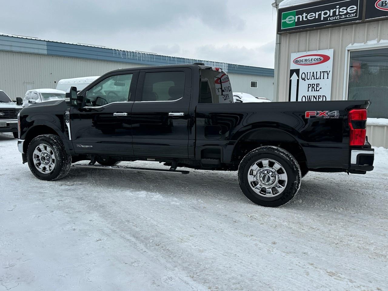 2023 Ford F-250 Super Duty SRW LARIAT 4WD CREW CAB 6.75' BOX Photo