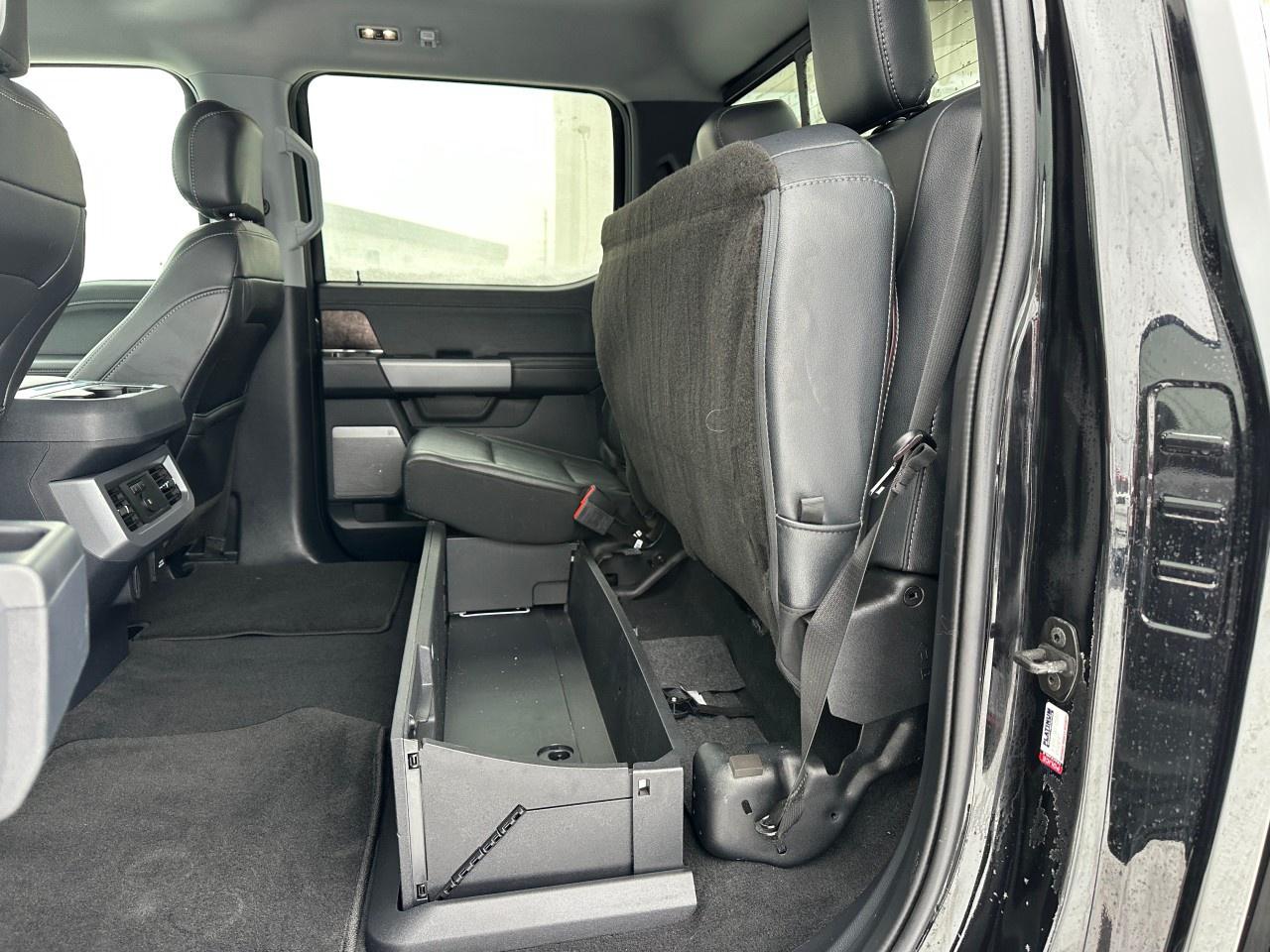 2023 Ford F-250 Super Duty SRW LARIAT 4WD CREW CAB 6.75' BOX Photo