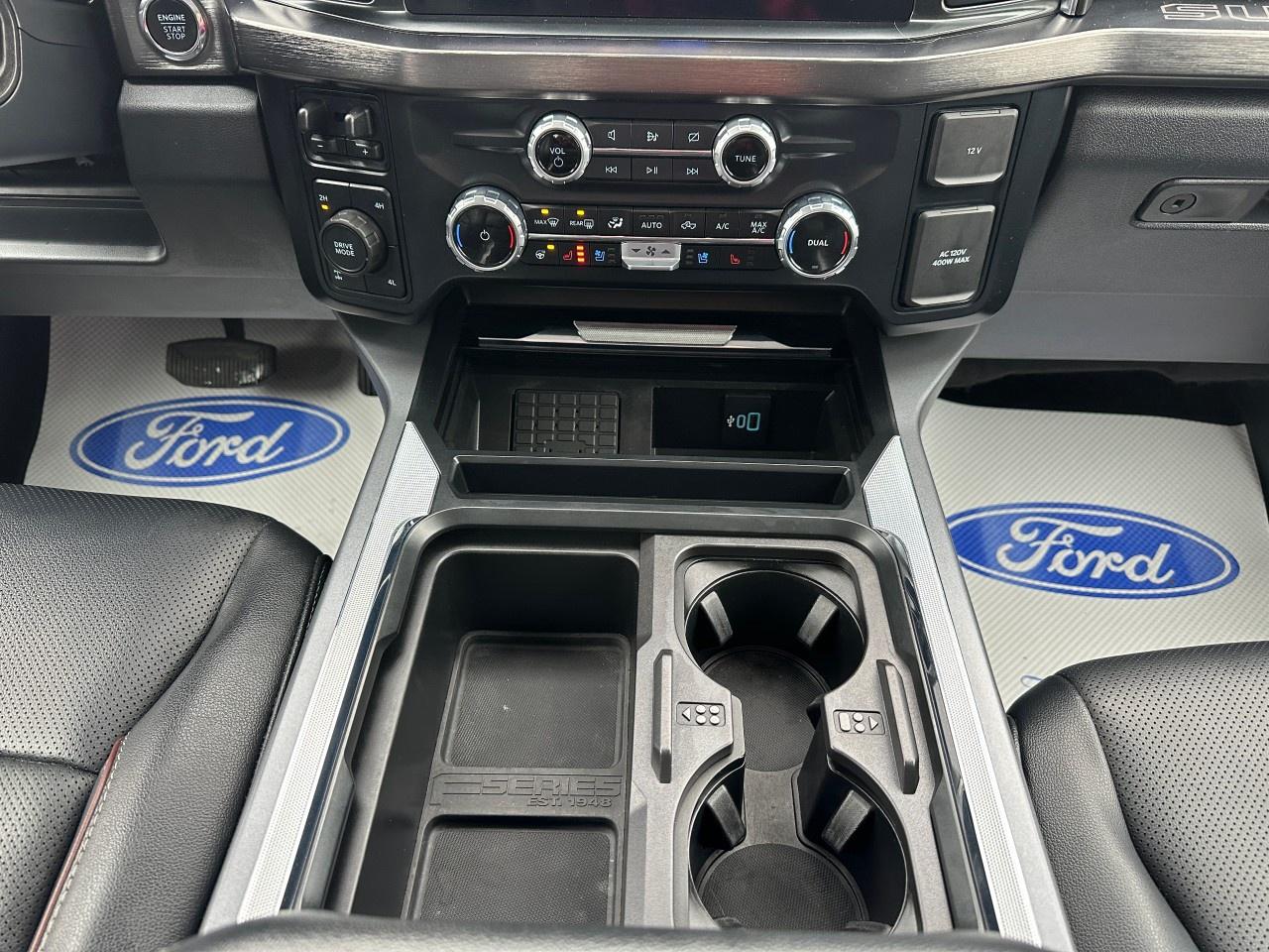 2023 Ford F-250 Super Duty SRW LARIAT 4WD CREW CAB 6.75' BOX Photo