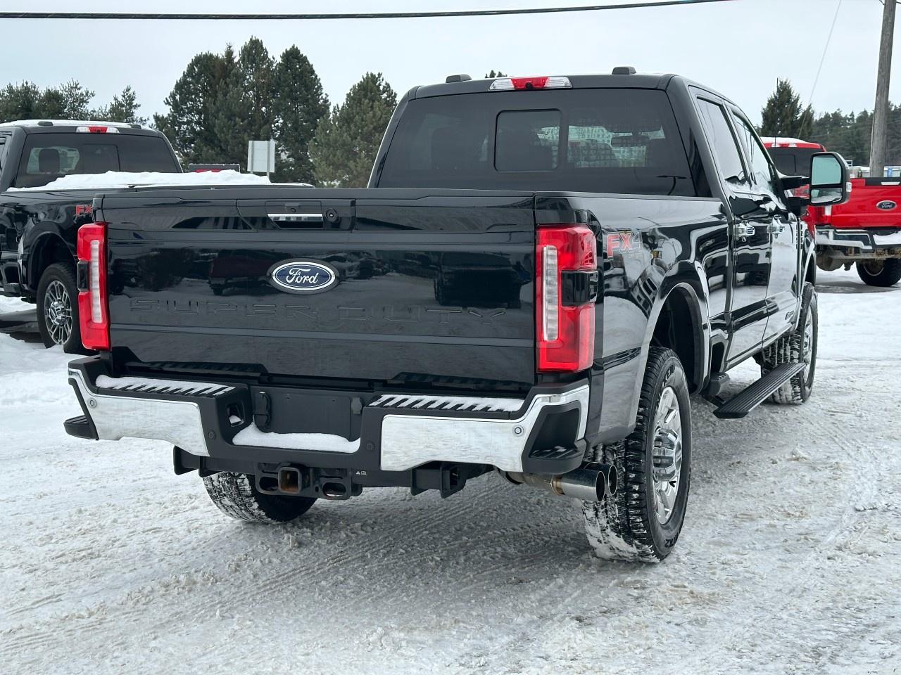 2023 Ford F-250 Super Duty SRW LARIAT 4WD CREW CAB 6.75' BOX Photo