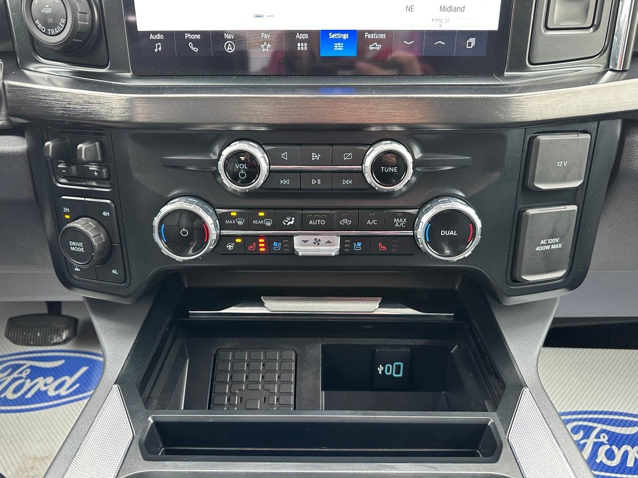 2023 Ford F-250 Super Duty SRW LARIAT 4WD CREW CAB 6.75' BOX Photo