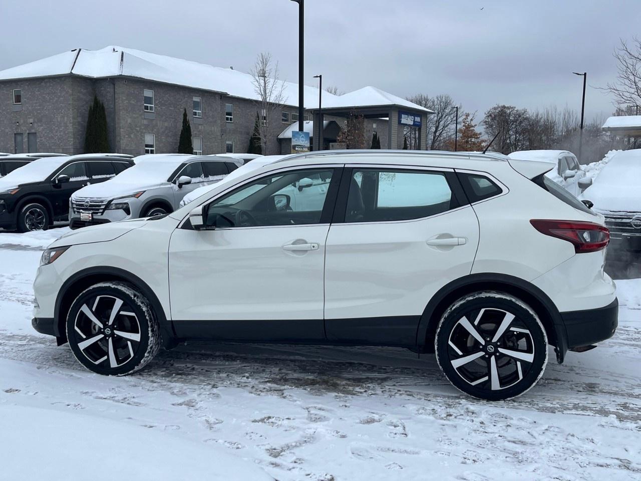 2023 Nissan Qashqai AWD SL CVT Photo4