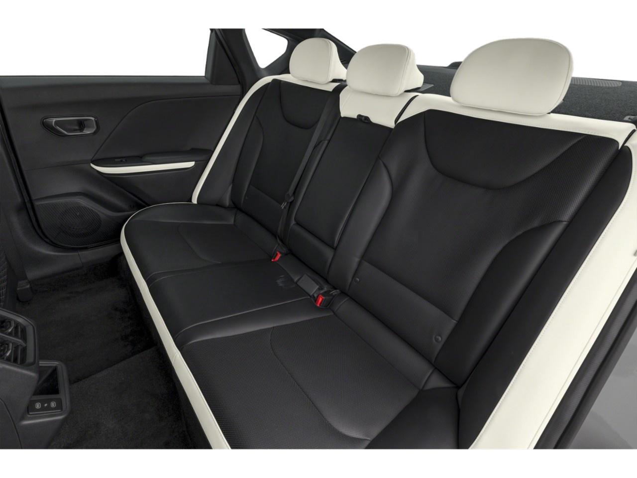 2025 Kia K4 GT-Line Turbo FWD Photo