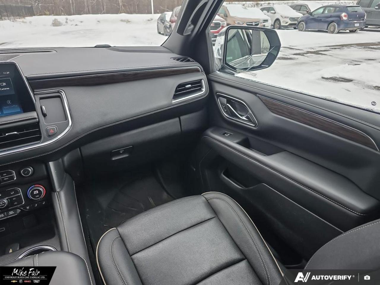 2023 Chevrolet Tahoe Premier 10 Speaker BOSE Audio System, Wireless Charging for Devices, Keyless Open/ Lock and Start Photo