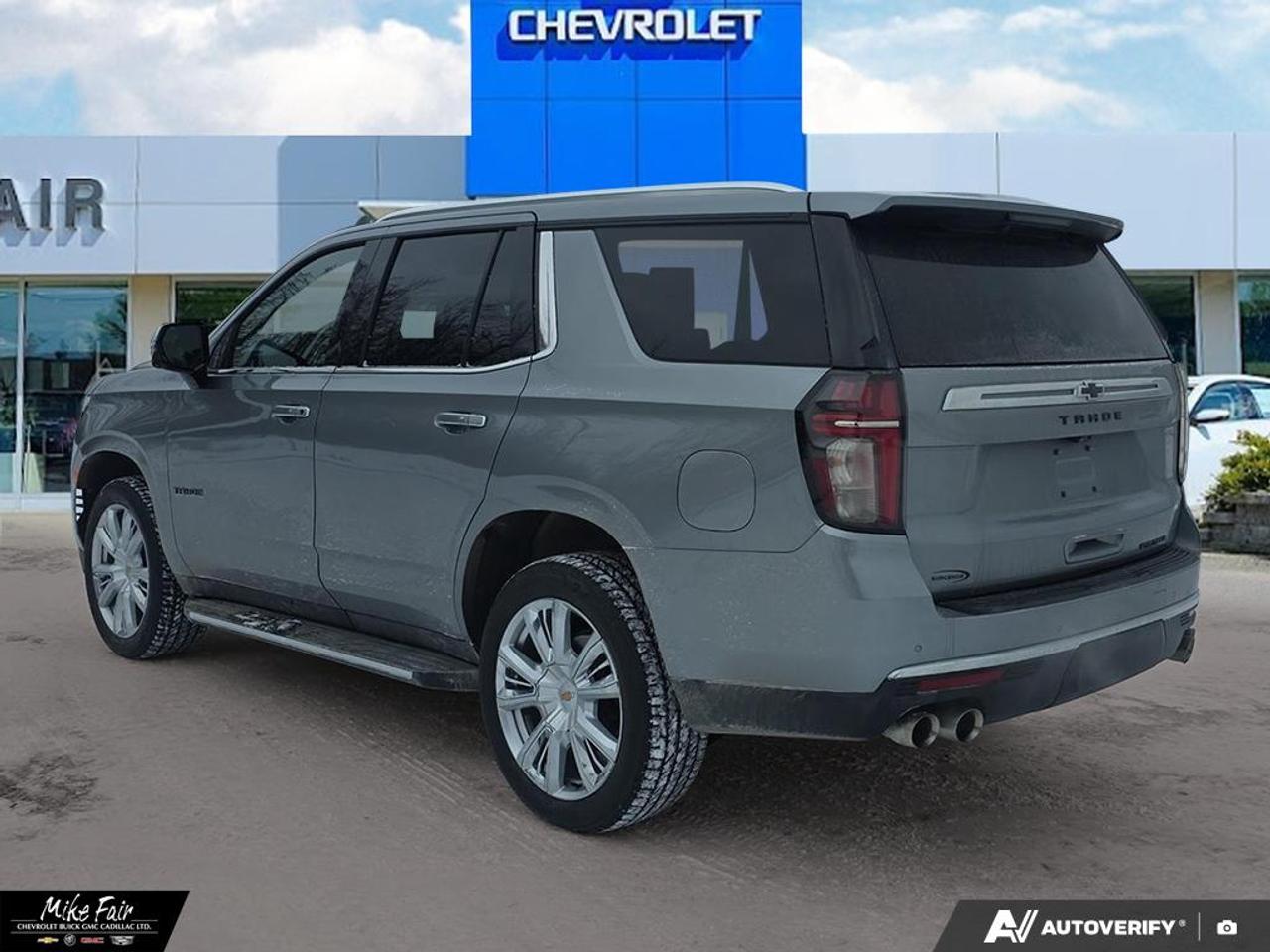 2023 Chevrolet Tahoe Premier 10 Speaker BOSE Audio System, Wireless Charging for Devices, Keyless Open/ Lock and Start Photo3