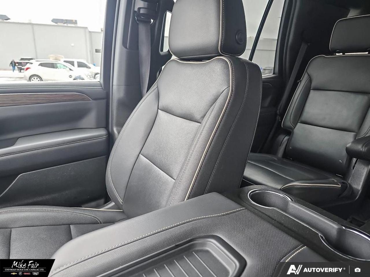 2023 Chevrolet Tahoe Premier 10 Speaker BOSE Audio System, Wireless Charging for Devices, Keyless Open/ Lock and Start Photo