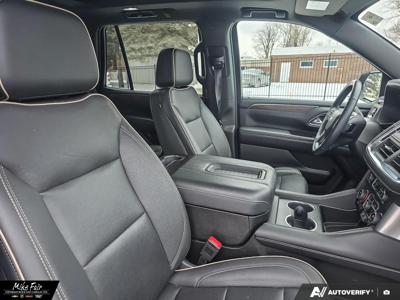 2023 Chevrolet Tahoe Premier 10 Speaker BOSE Audio System, Wireless Charging for Devices, Keyless Open/ Lock and Start Photo