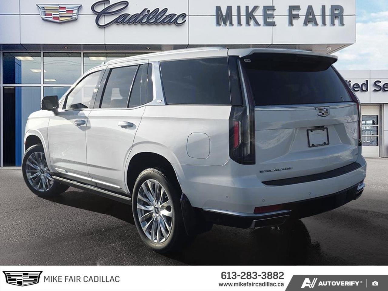 2022 Cadillac Escalade Premium Luxury Photo2