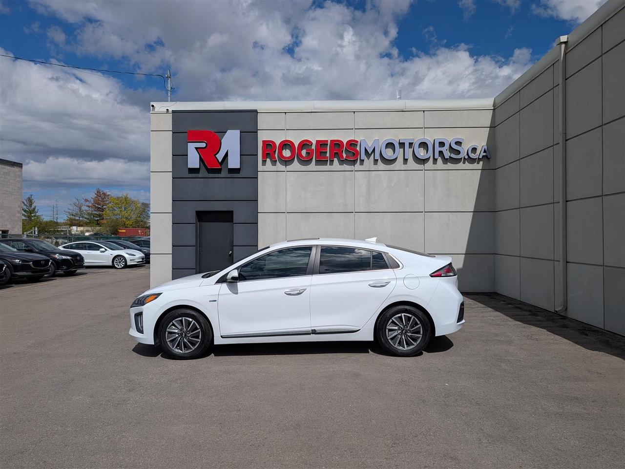 2020 Hyundai IONIQ Electric ULTIMATE - NAVI - SUNROOF - TECH FEATS Photo