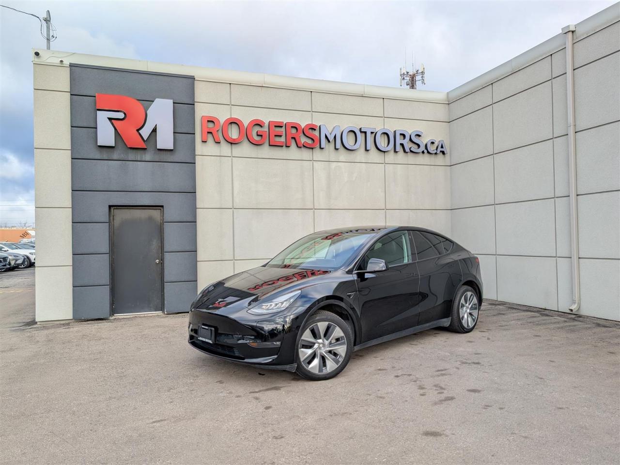 Used 2022 Tesla Model Y LONG RANGE AWD - DUAL MOTOR for sale in Oakville, ON