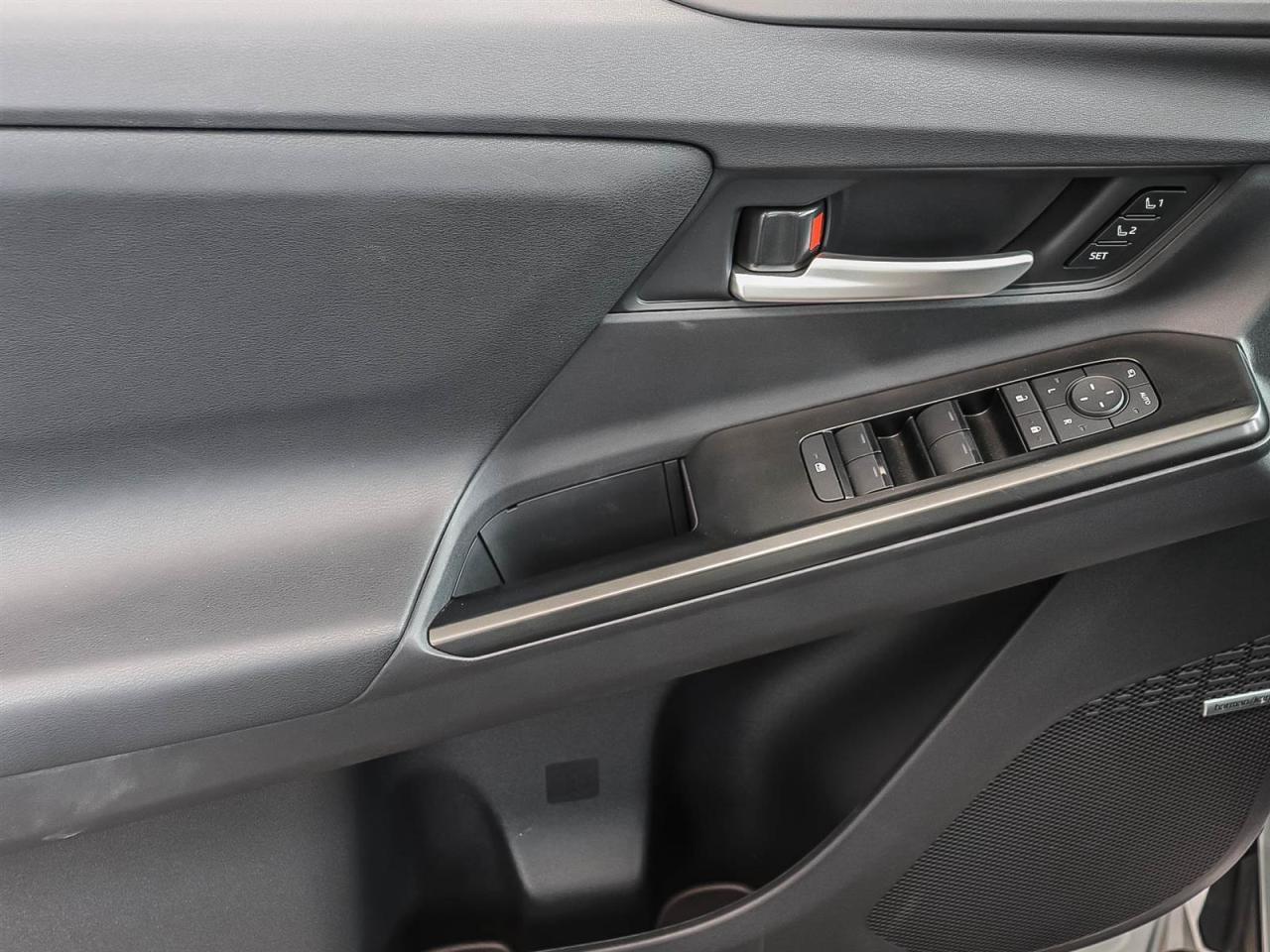 2026 Subaru Solterra Luxury Photo