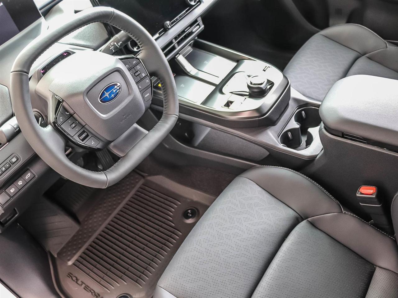 2026 Subaru Solterra Luxury Photo