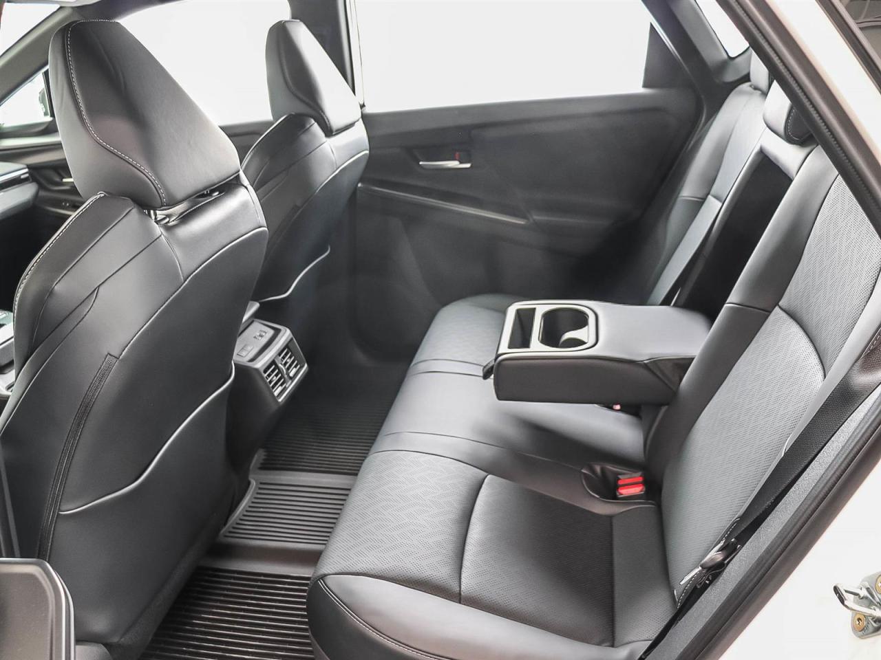 2026 Subaru Solterra Luxury Photo