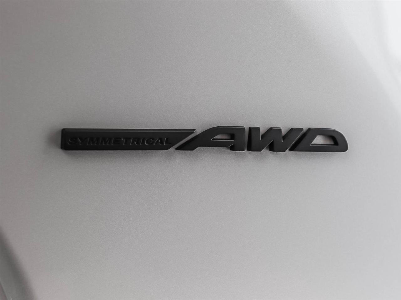 2026 Subaru Solterra Luxury Photo