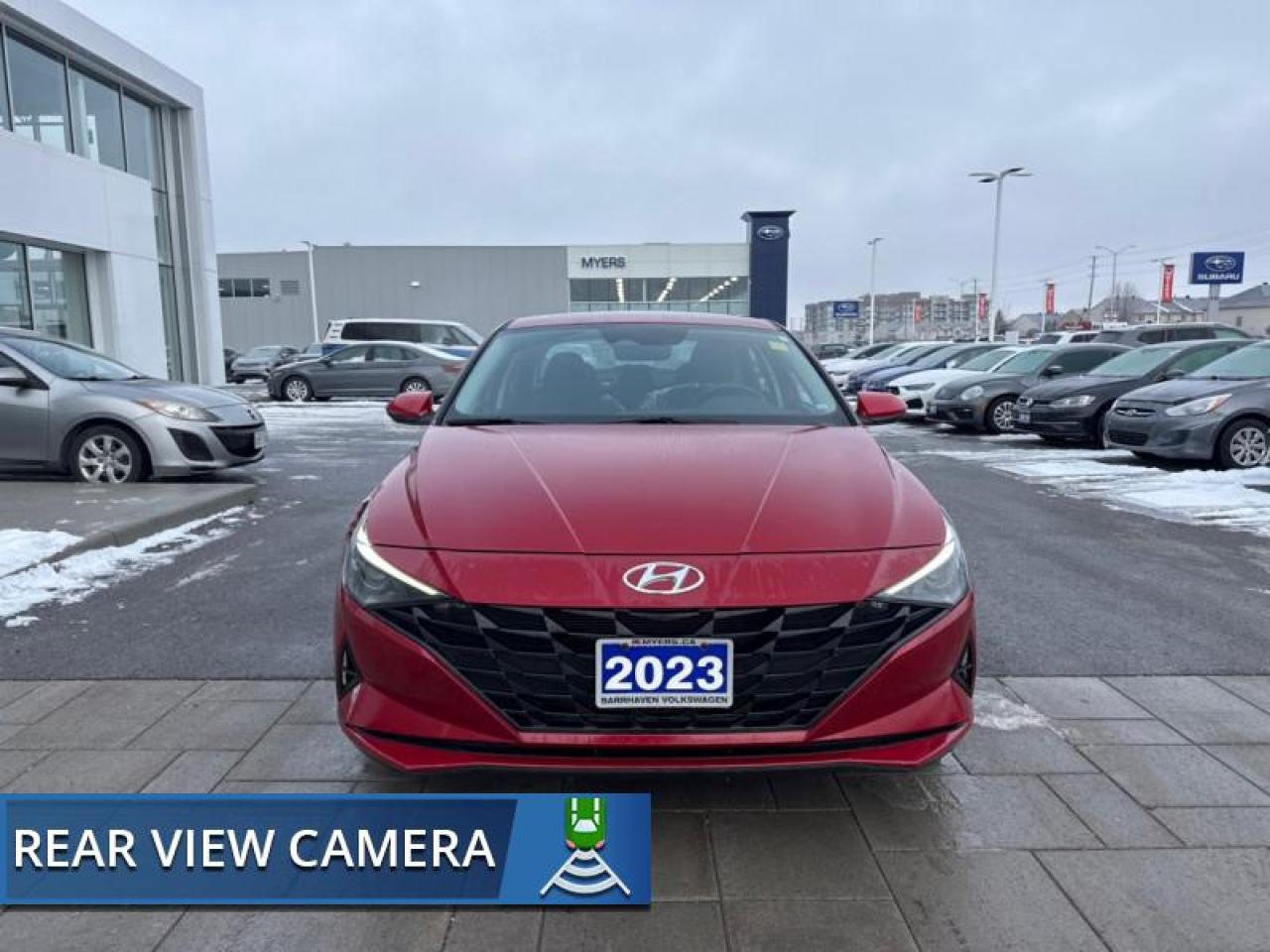 2023 Hyundai Elantra Preferred w/Sun and Tech Photo2