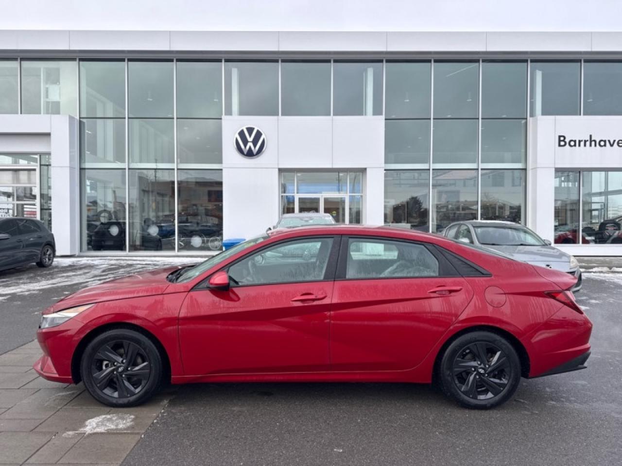 2023 Hyundai Elantra Preferred w/Sun and Tech Photo