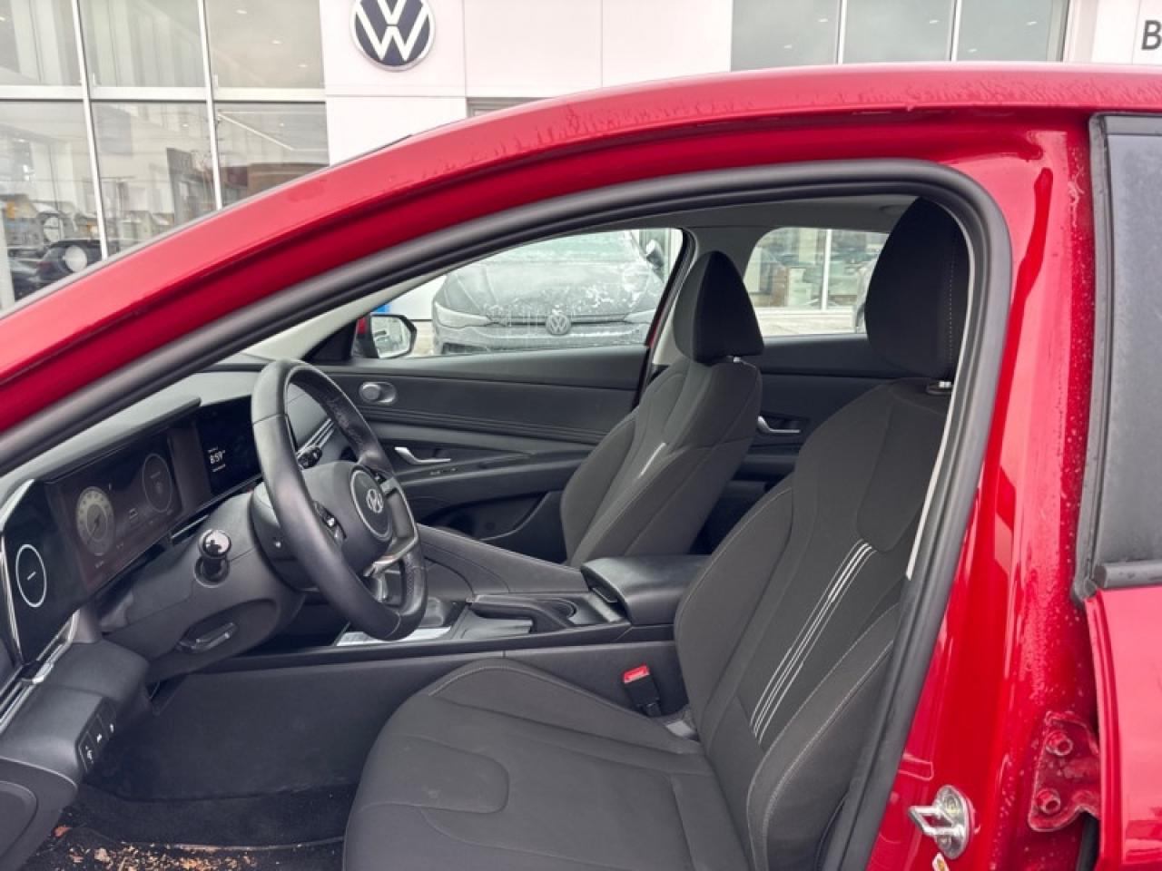 2023 Hyundai Elantra Preferred w/Sun and Tech Photo