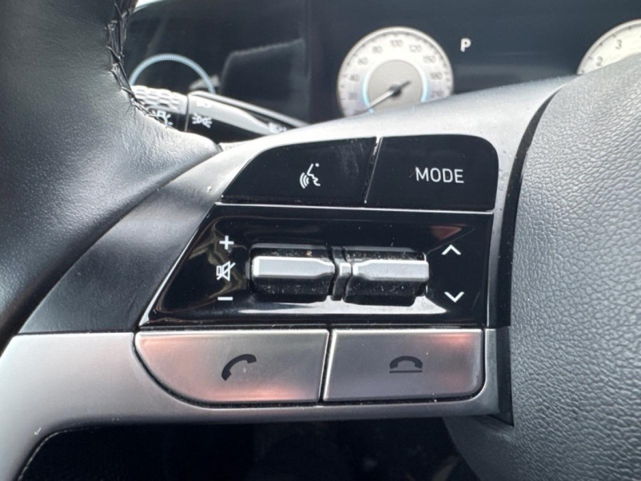 2023 Hyundai Elantra Preferred w/Sun and Tech Photo