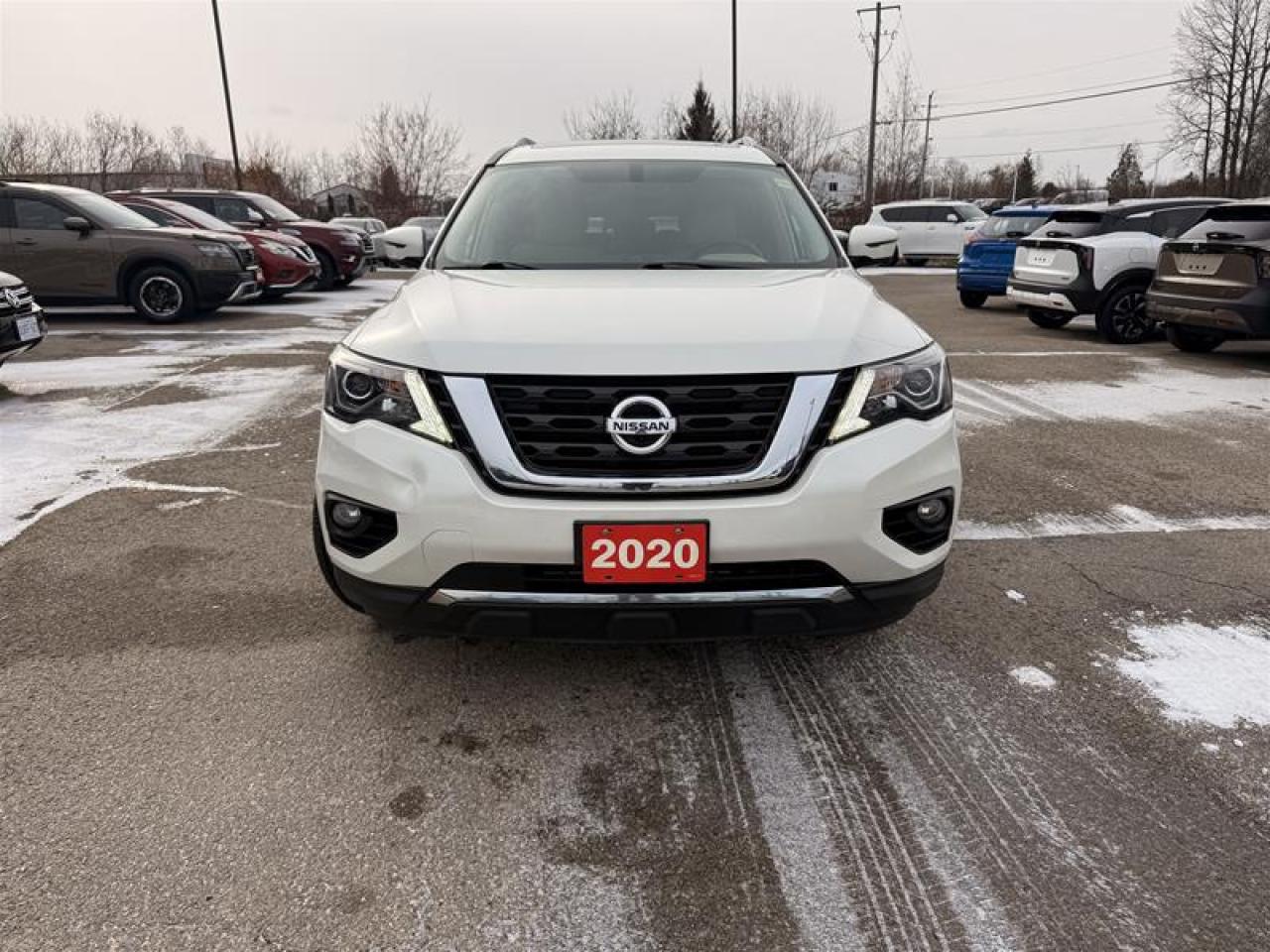 2020 Nissan Pathfinder Platinum V6 4x4 at Photo