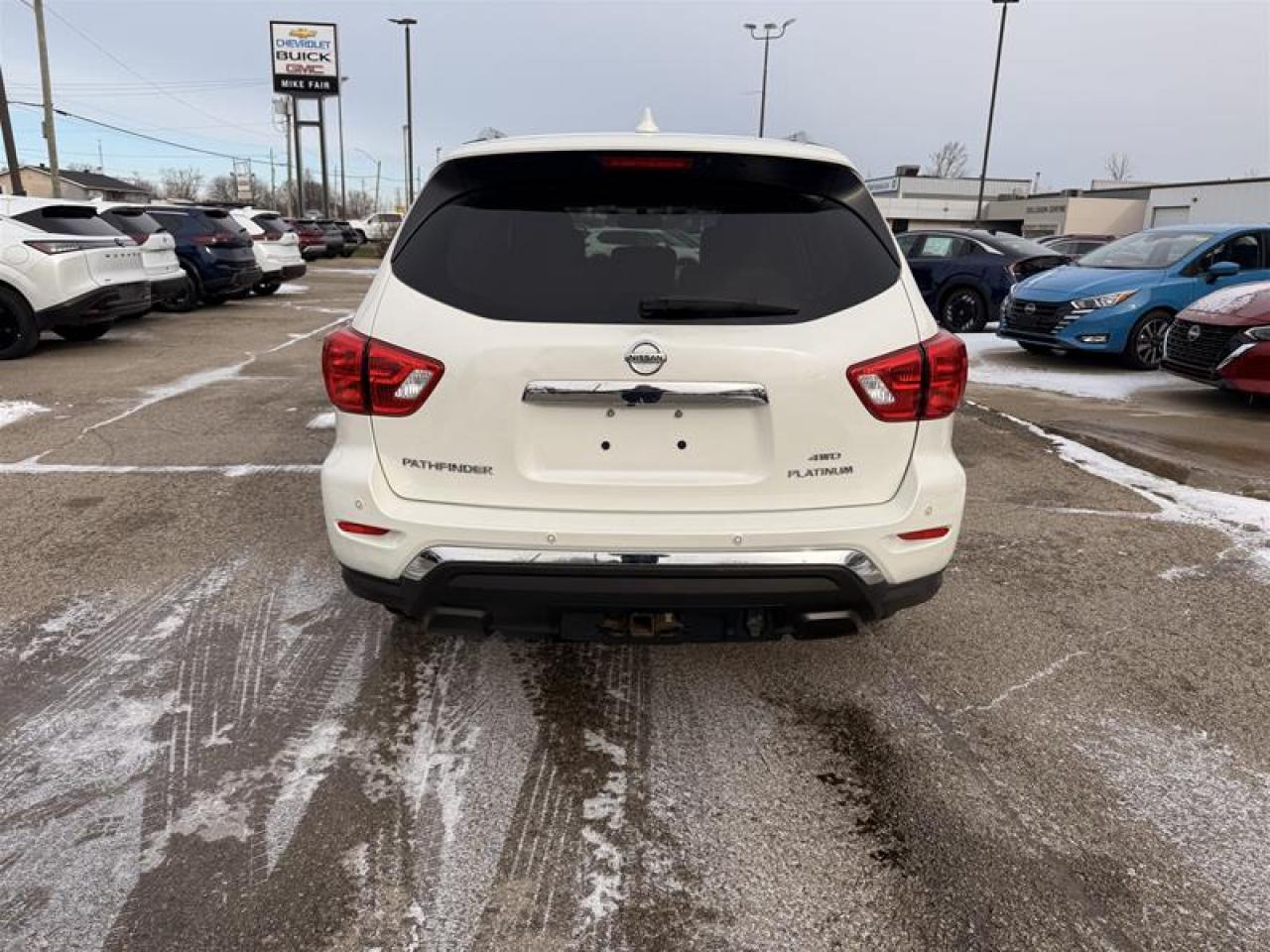 2020 Nissan Pathfinder Platinum V6 4x4 at Photo