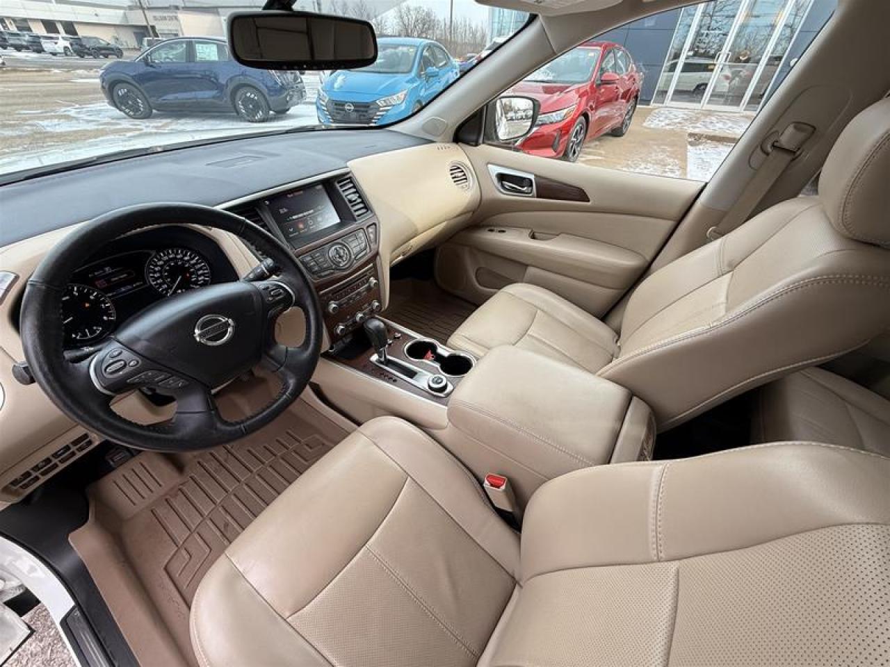 2020 Nissan Pathfinder Platinum V6 4x4 at Photo