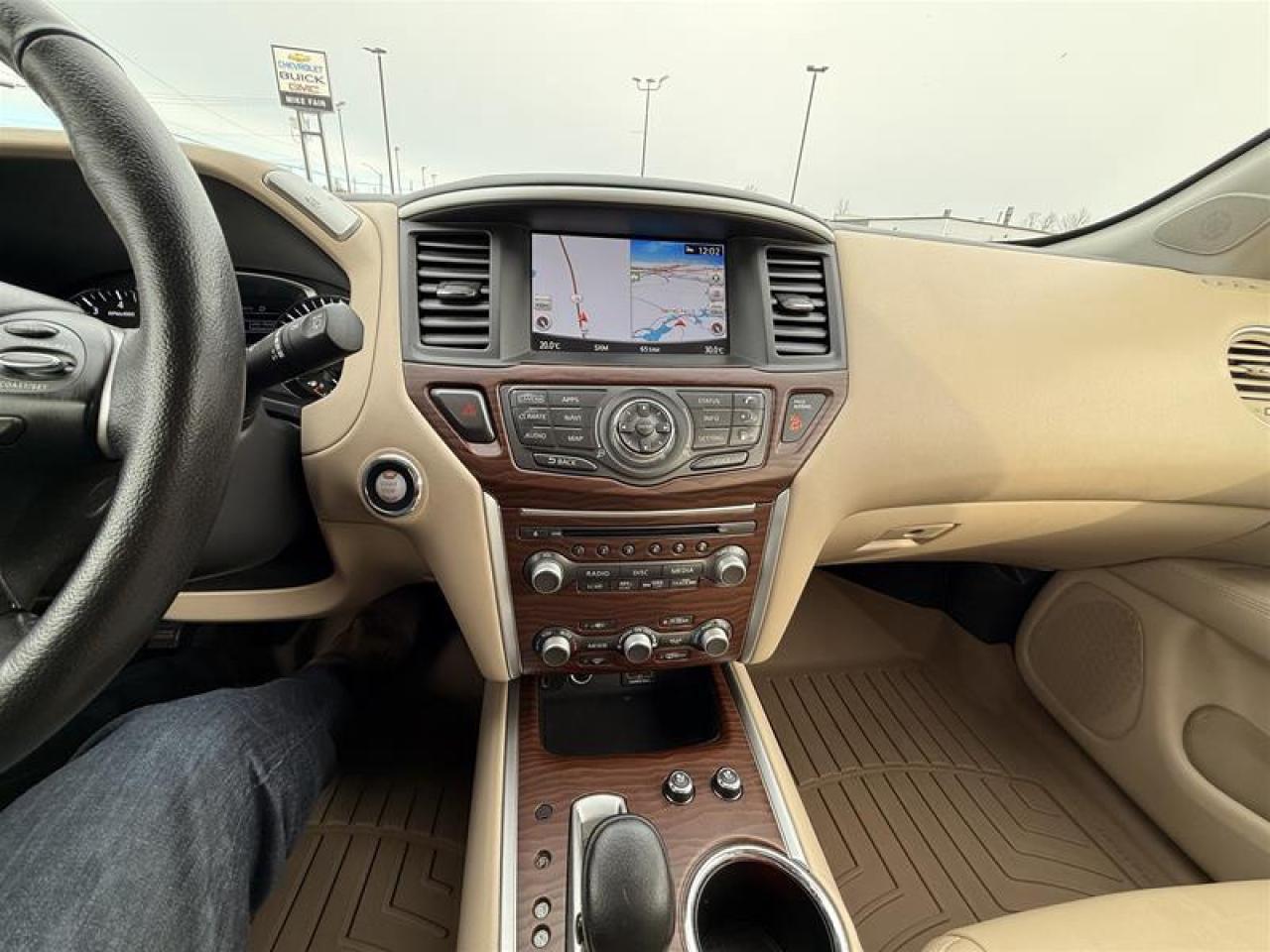 2020 Nissan Pathfinder Platinum V6 4x4 at Photo