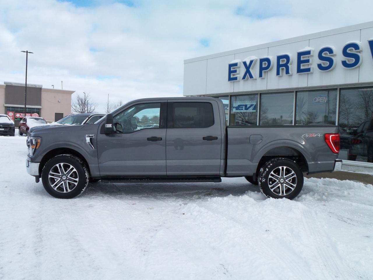 2023 Ford F-150 XLT, 3.5L ECOBOOST! LONG BOX! 20'S AND TOW MIRRORS Photo5