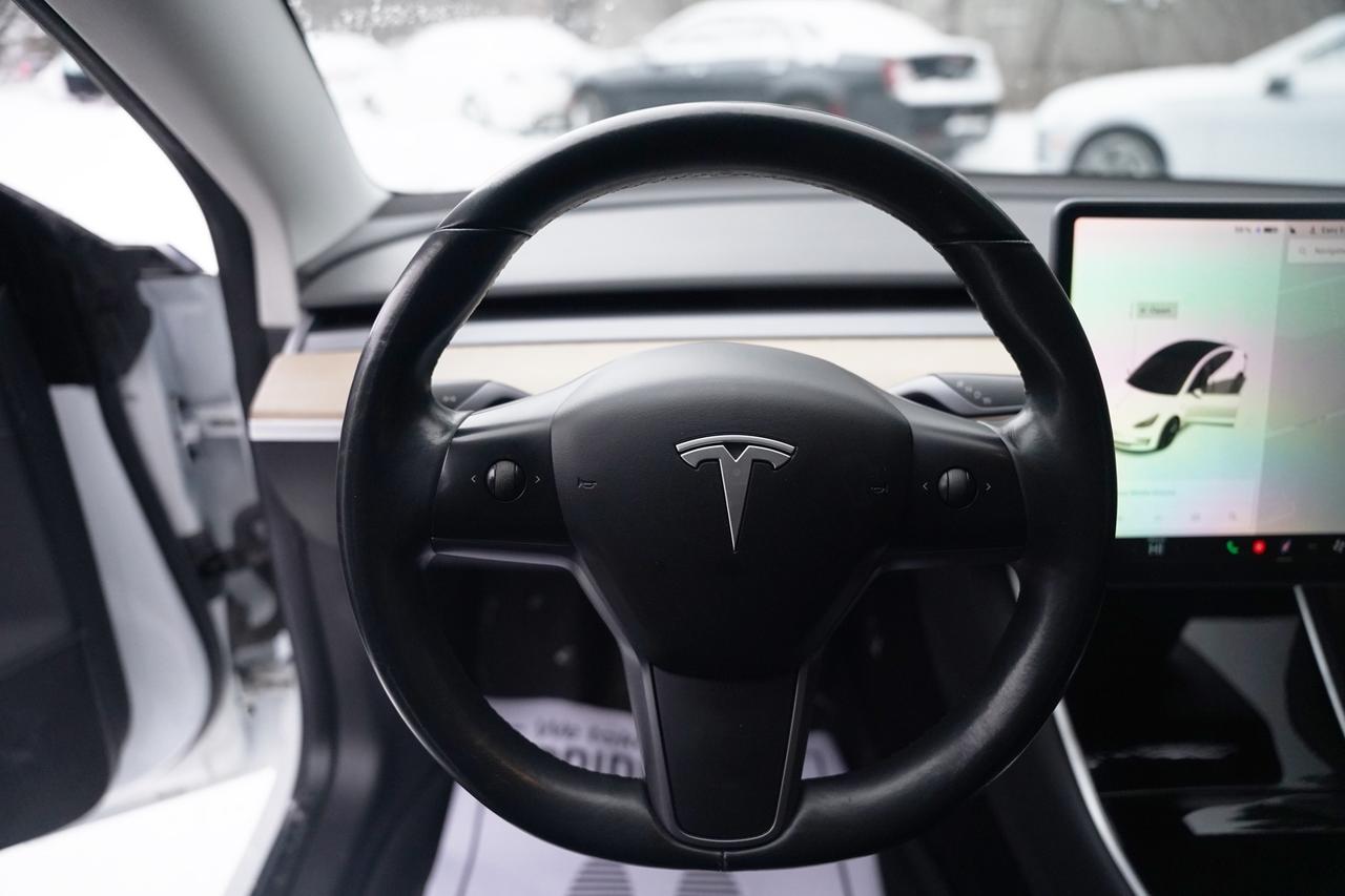 2018 Tesla Model 3 LONG RANGE Photo