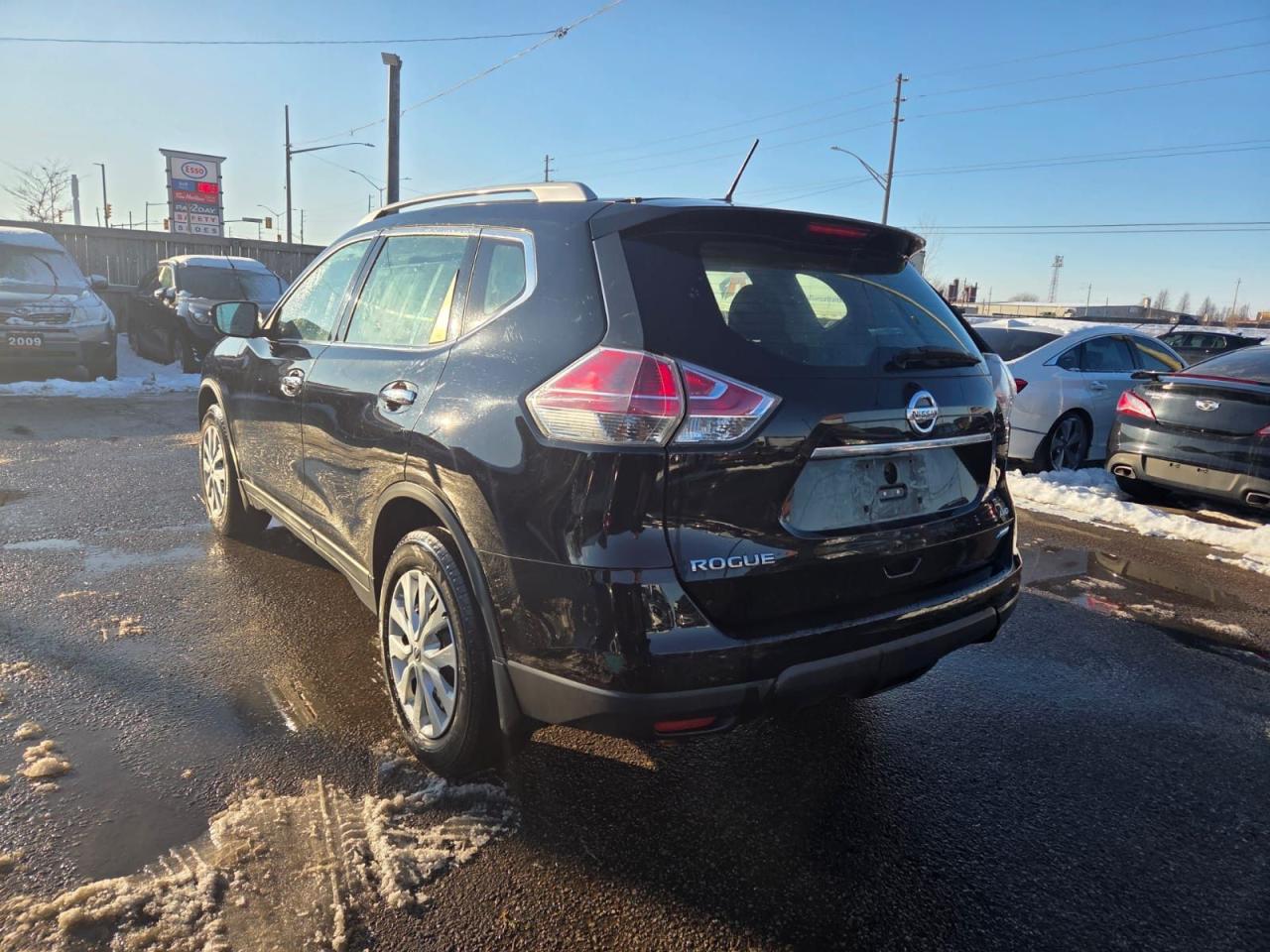 2014 Nissan Rogue S, AWD, WELL MAINTAINED, NO ACCIDENTS, CERTIFIED - Photo #3