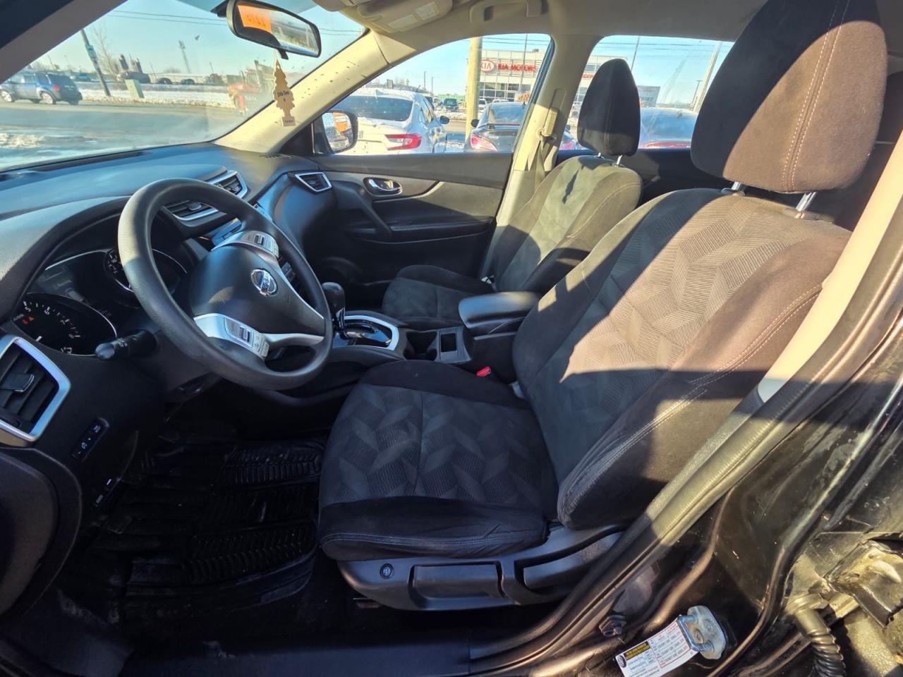 2014 Nissan Rogue S, AWD, WELL MAINTAINED, NO ACCIDENTS, CERTIFIED - Photo #9