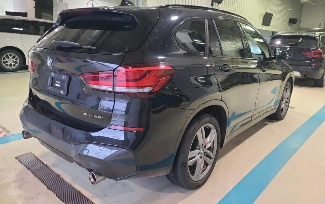 2021 BMW X1 xDrive28i Photo4