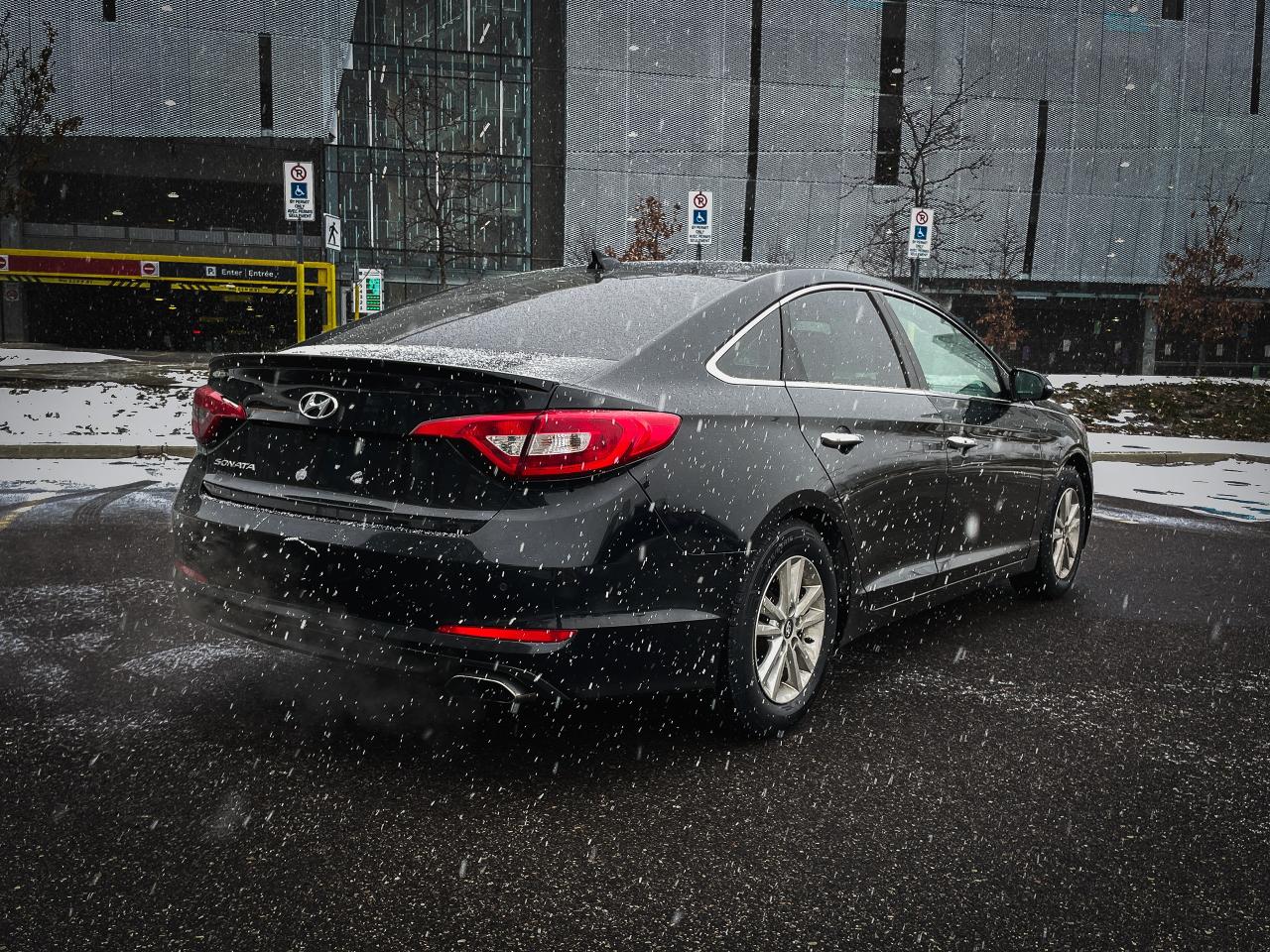 2017 Hyundai Sonata 2.4L GLS AUTO | CLEAN TITLE | Photo3