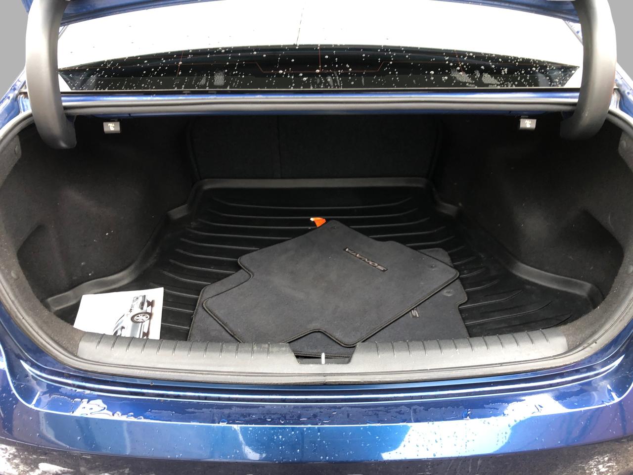 2015 Hyundai Sonata Limited LOW KM / B.CAM / NAV / PANOROOF / H.SEATS Photo