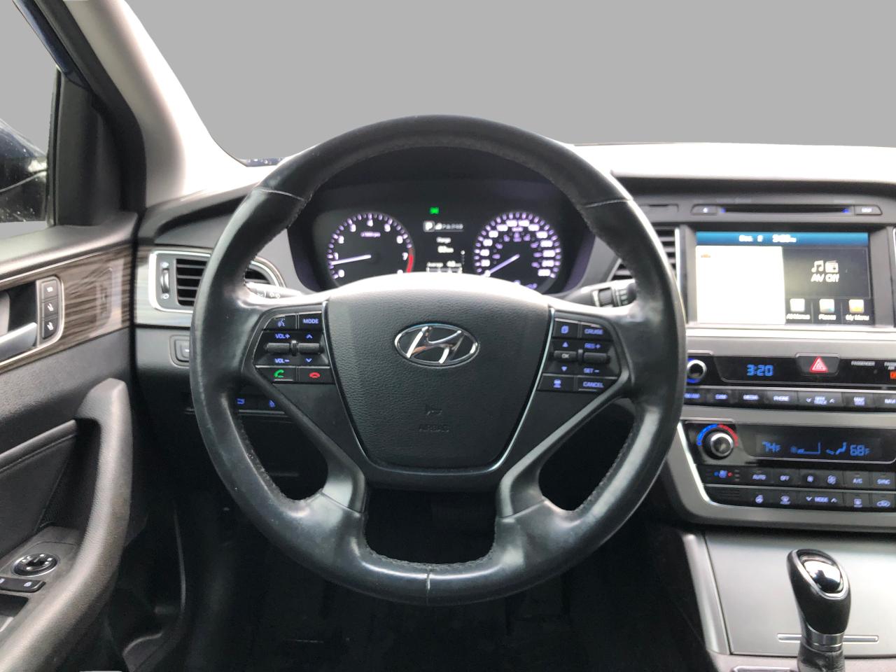2015 Hyundai Sonata Limited LOW KM / B.CAM / NAV / PANOROOF / H.SEATS Photo