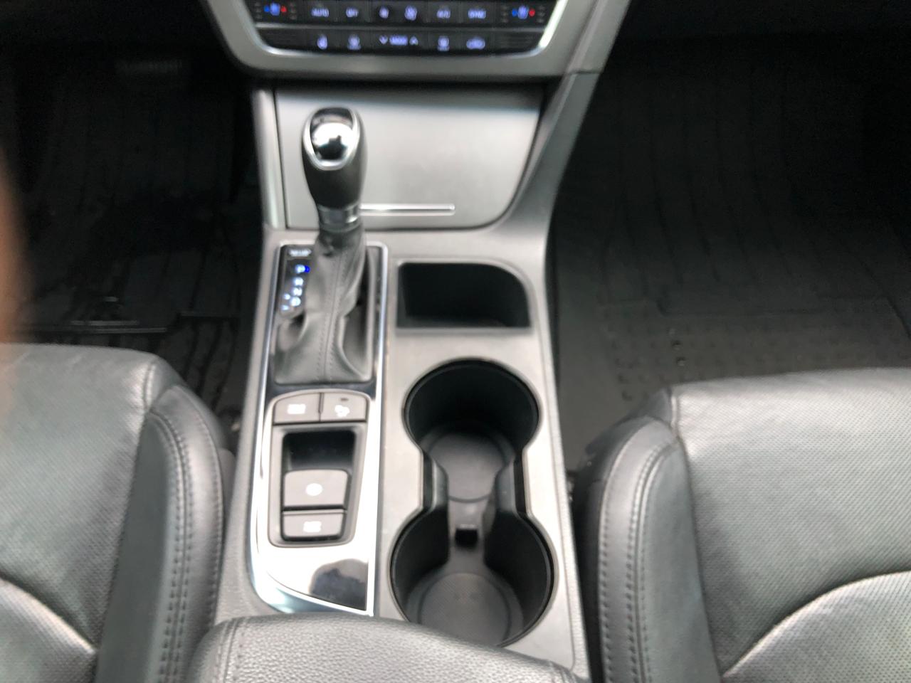 2015 Hyundai Sonata Limited LOW KM / B.CAM / NAV / PANOROOF / H.SEATS Photo31