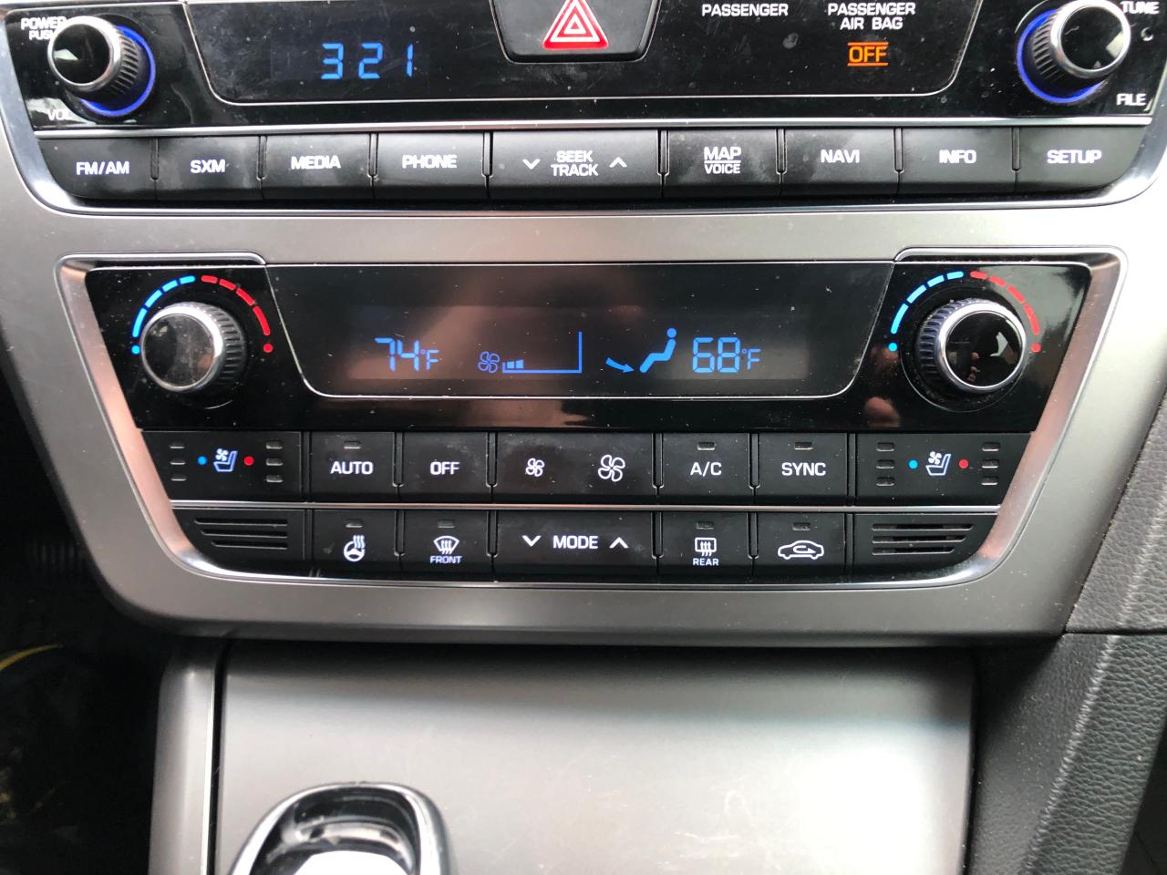 2015 Hyundai Sonata Limited LOW KM / B.CAM / NAV / PANOROOF / H.SEATS Photo32