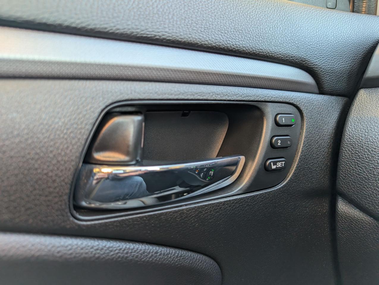 2021 Honda Ridgeline Touring | Cooled Seats | Blind Spot Monitoring - Photo #13