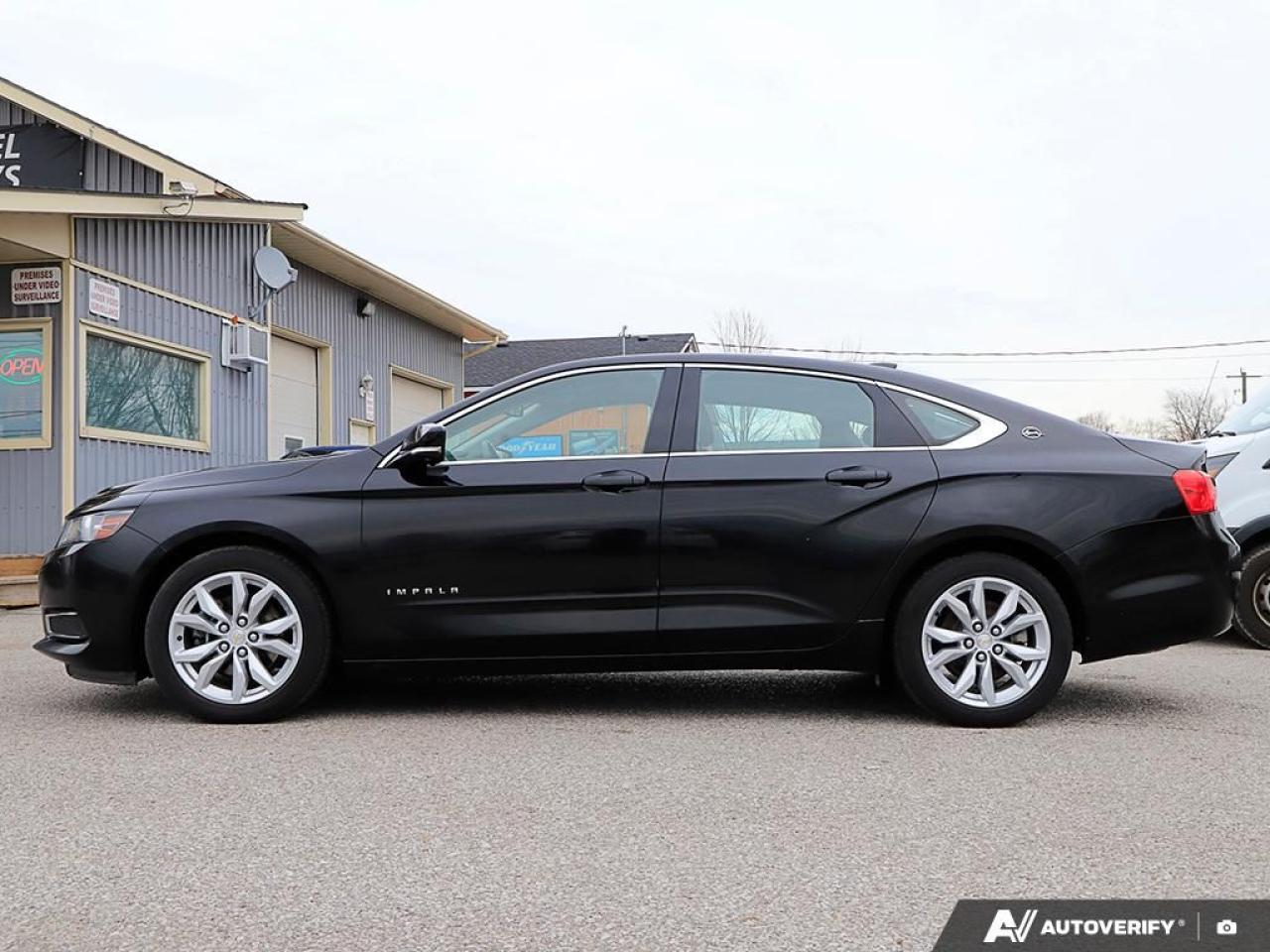 2016 Chevrolet Impala LT, LOW KM'S, REMOTE START, R/V CAM, B.TOOTH Photo2