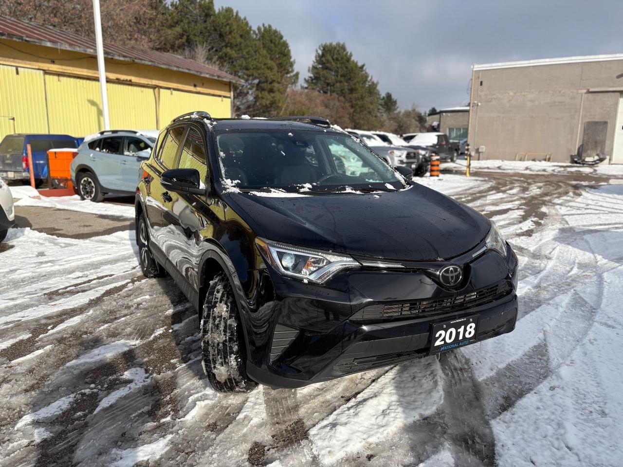 2018 Toyota RAV4 LE UPGRADE,BACKUPCAMERA,HEATED SEATS,CERTIFIED Photo