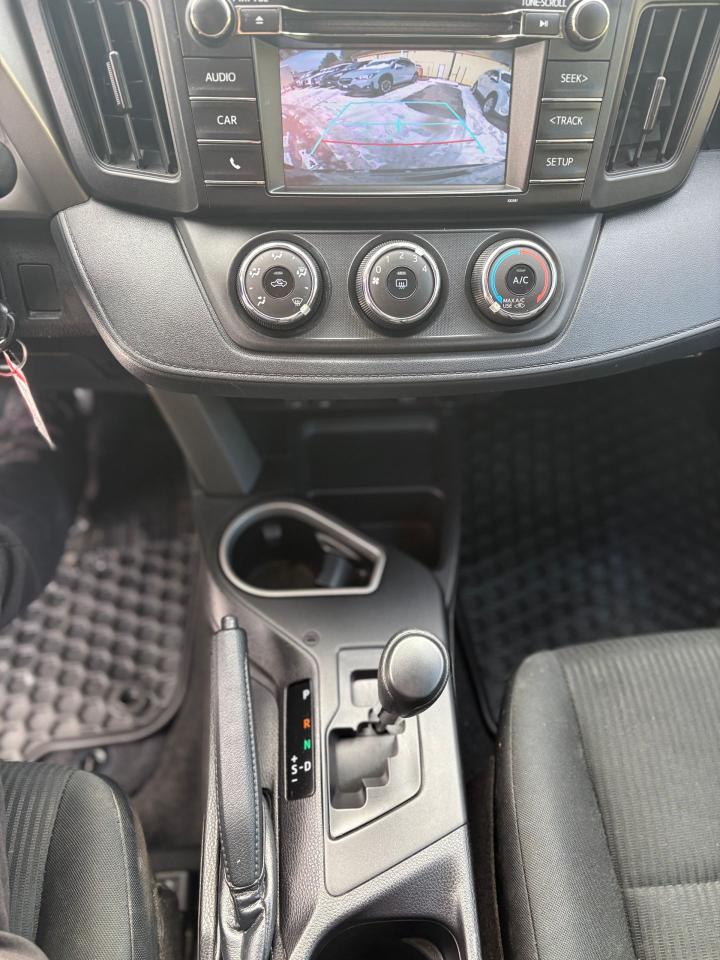 2018 Toyota RAV4 LE UPGRADE,BACKUPCAMERA,HEATED SEATS,CERTIFIED Photo