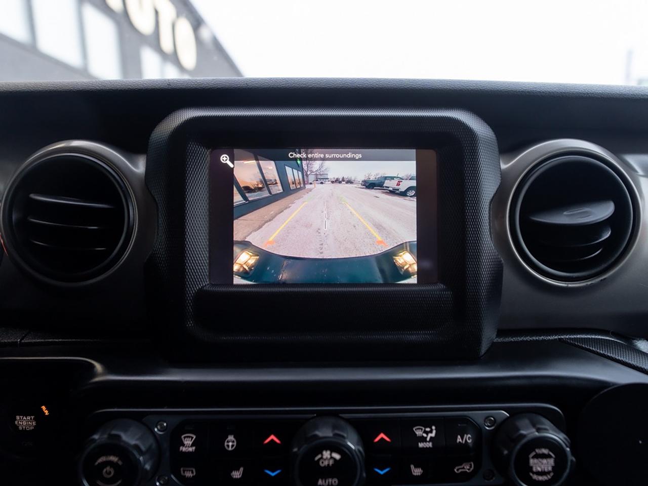 2020 Jeep Gladiator Sport S 4x4 Photo13