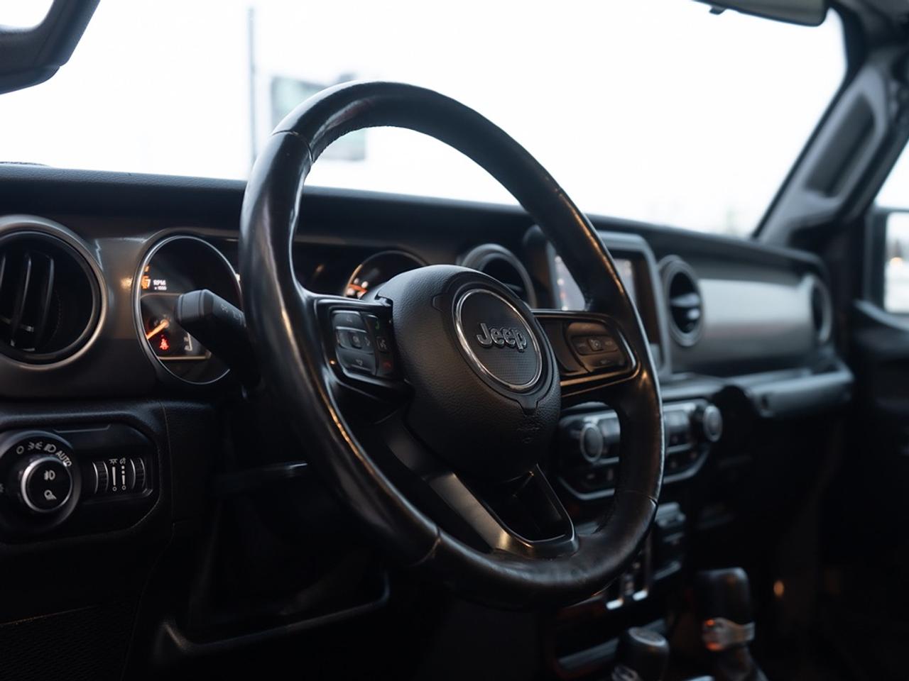 2020 Jeep Gladiator Sport S 4x4 Photo10