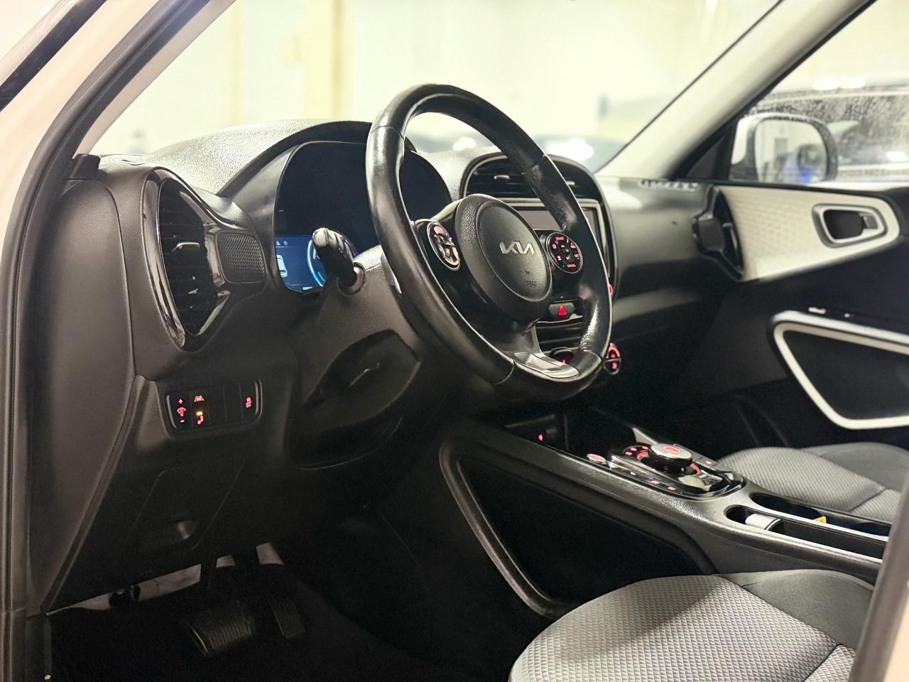 2022 Kia Soul EV EV Premium Photo