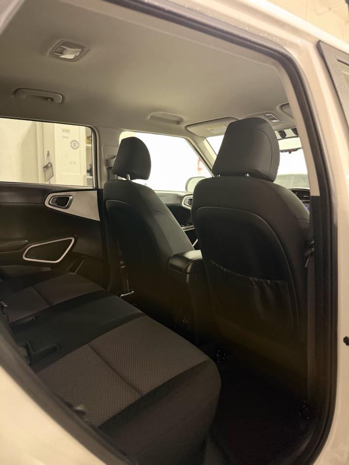 2022 Kia Soul EV EV Premium Photo