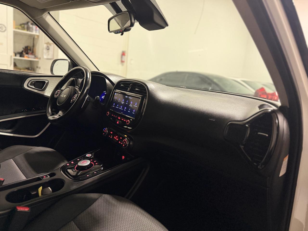 2022 Kia Soul EV EV Premium Photo